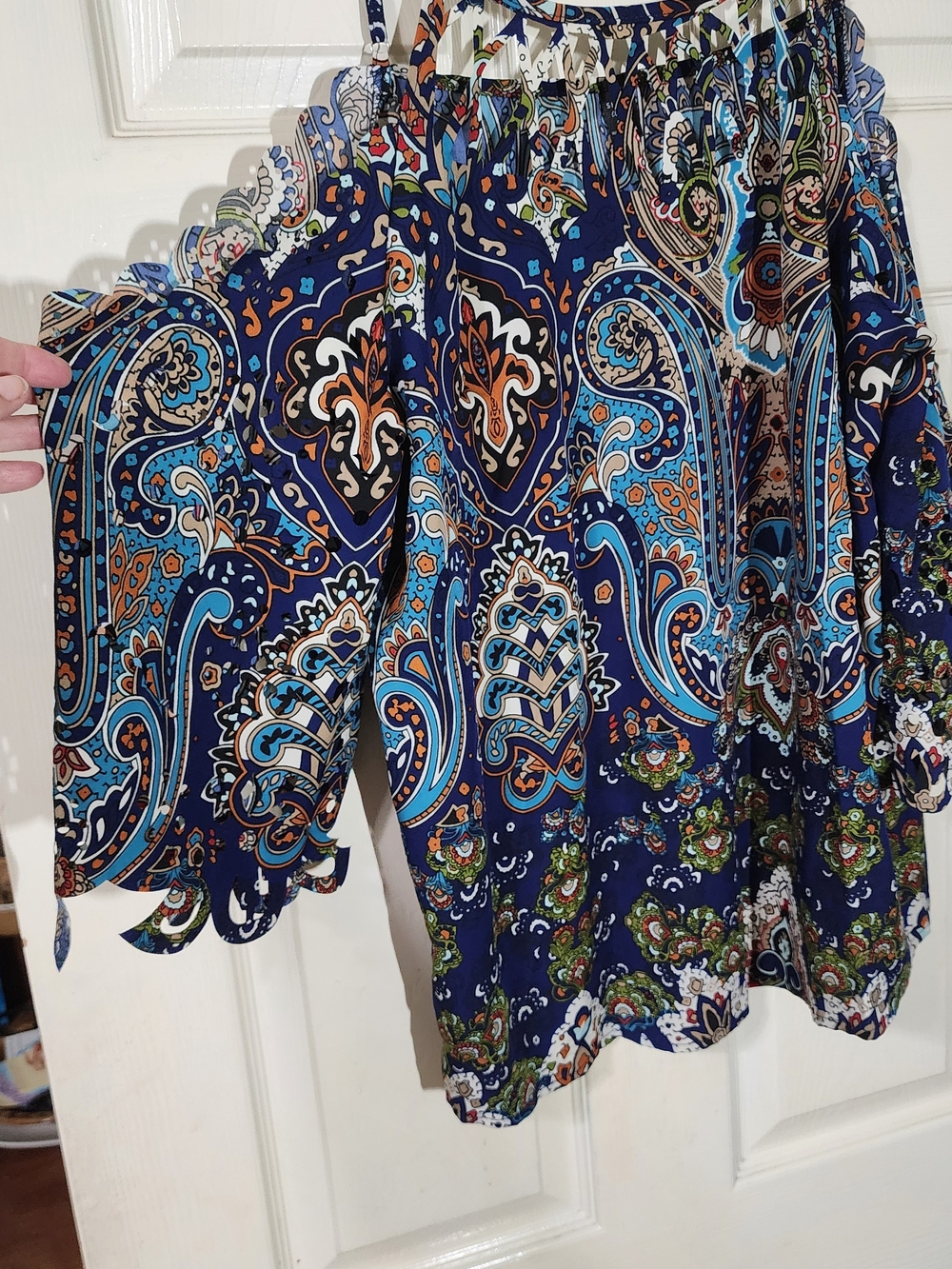 2 1X Tops Cold-Shoulder Halter & Tie Front